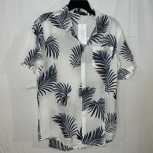 Men’s Shirt ATLANL size medium